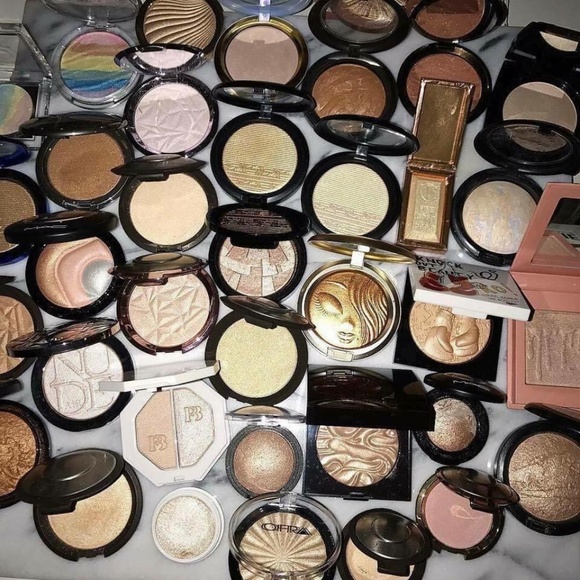 ULTIMATE Makeup Mystery Box !! - Picture 4 of 6